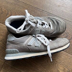 New balance men’s 9.5 lightly worn